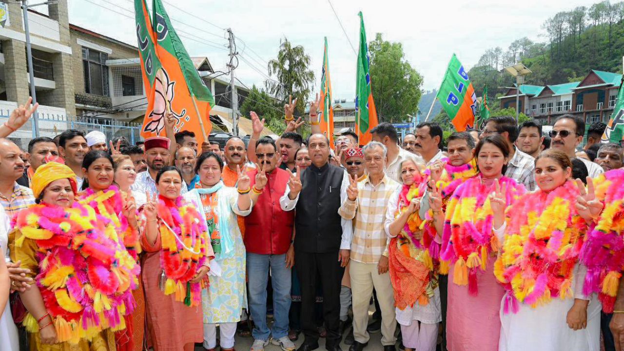 हिमाचल नगर निगम चुनाव में BJP को बंपर जीत, धर्मशाला, मंडी, सोलन में खिला कमल, पालमपुर में बची कांग्रेस की लाज