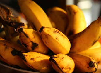 5 Simple Ways To Prevent Bananas From Rotting Quickly In Summer