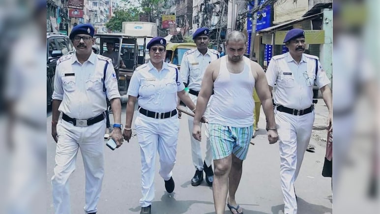On Camera, Cops Parade Criminals On Bengal Streets In Their Underwear