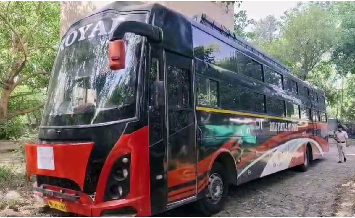 कागजों पर 'जब्त' थी दिल्ली गैंगरेप वाली बस, फिर भी बिहार तक ढो रही थी सवारियां