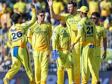 IPL 2026 : ज्यांच्यावर विश्वास टाकला, त्यांनीच दगा दिला! 'या' 5 खेळाडूंची CSK करणार हकालपट्टी?