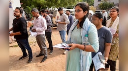 NEET UG 2026 Exam Analysis: परीक्षा खत्म, जानें क्या हो सकती है Expected Cut-Off और कौन से हैं टॉप कॉलेज