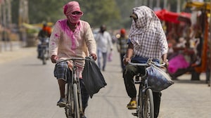 Heatwave Alert: When Does Heat Exhaustion Turn Into Heat Stroke? Doctor Explains