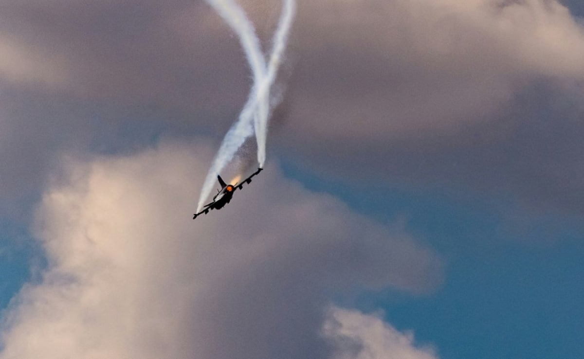 All 5 On Board Dead After Small Plane Crashes In US