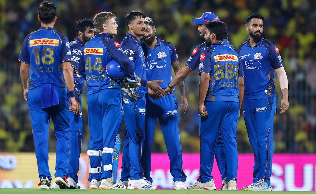 Hardik Pandya “Captaincy Experiment” Not Working? Harsha Bhogle Analyses MI Crisis