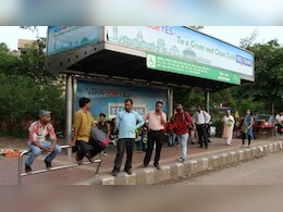 अब बस स्टैंड पर मिलेगी मौसम की अपडेट, पैनिक बटन, डिजिटल डिस्प्ले, लाइव बस ट्रैकिंग सुविधा, हाईटेक बनेंगे दिल्ली के Bus Stand
