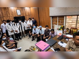 9 दिन की बच्ची को चढ़ा दिया 12 यूनिट ब्लड; मेडिकल कॉलेज विदिशा में बवाल, बच्ची की मौत पर डॉक्टरों से झड़प