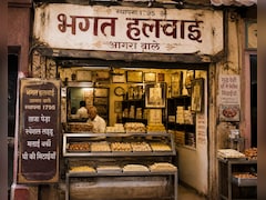 भारत की सबसे पुरानी मिठाई की दुकान कहां है? जानिए कब से बन रही है यहां मिठाई?