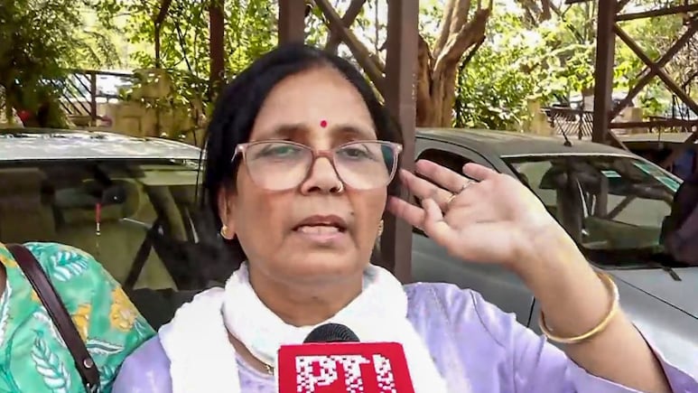 मेरी बेटी बहुत हिम्मत वाली थी, ये गलत आरोप लगा रहे हैं- ट्विशा की मां ने रोते हुए लगाई गुहार-VIDEO