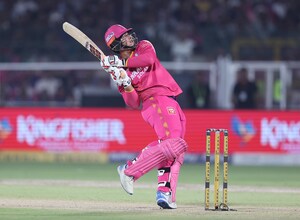 RR vs GT LIVE Score, IPL 2026: Vaibhav Sooryavanshi Slams Unique Century; 5-Down RR In Trouble After Collapse