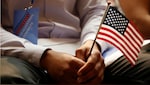 ग्रीन कार्ड के लिए अप्लाई करना चाहते हैं, पहले अपने देश लौटें, जानिए US के नए इमिग्रेशन नियम क्या हैं?