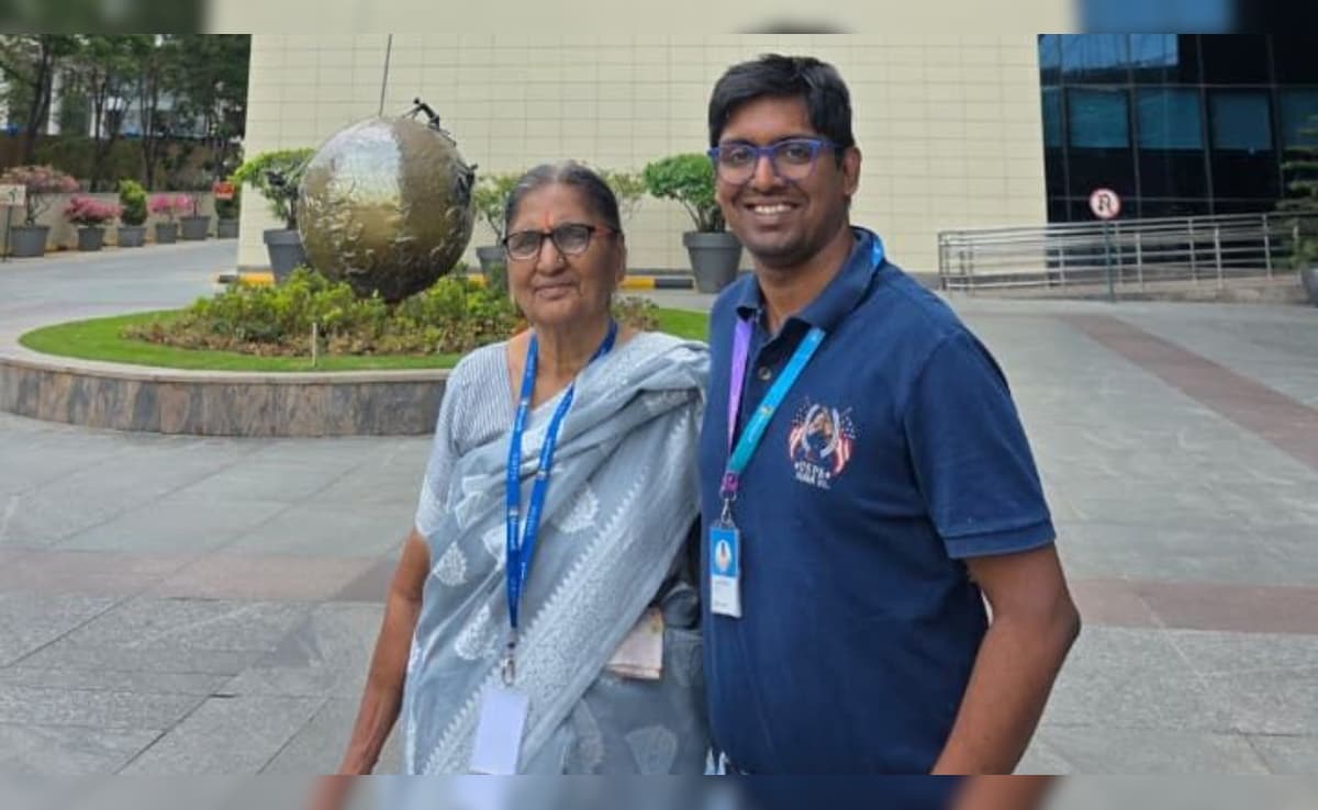 'अरे, तू तो बहुत बड़ा काम करता है रे...' पोते ने अपनी 81 साल की दादी को घुमाया Microsoft ऑफिस, इंटरनेट पर वायरल हुआ दिल छू लेने वाला पोस्ट