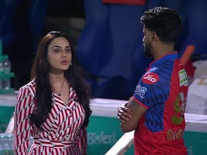 Preity Zinta In Serious Chat With Shreyas Iyer As PBKS Lose 6 Games In A Row