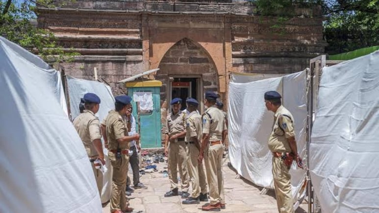 Bhojshala Complex Case: Muslim Side Moves SC; Security Tightened In Dhar Ahead Of Friday Prayers
