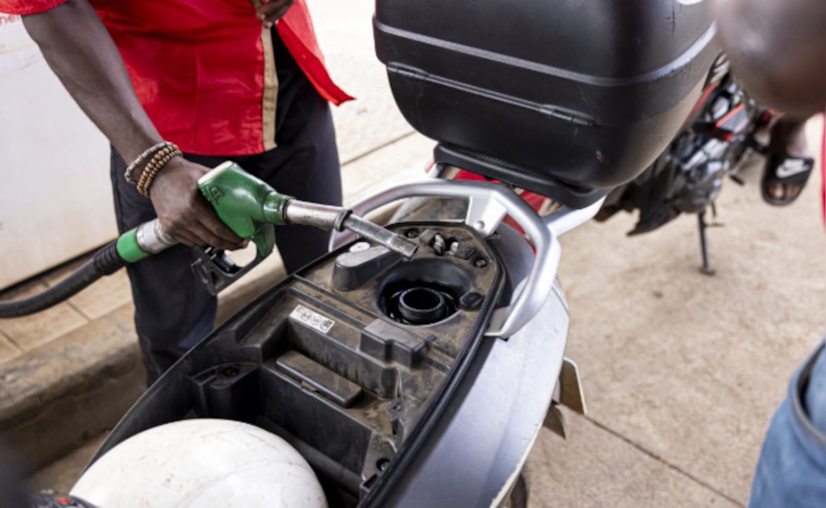 Petrol Diesel Price LIVE Updates: Fuel Prices Up Again, Petrol, Diesel Costlier By Around 90 paise