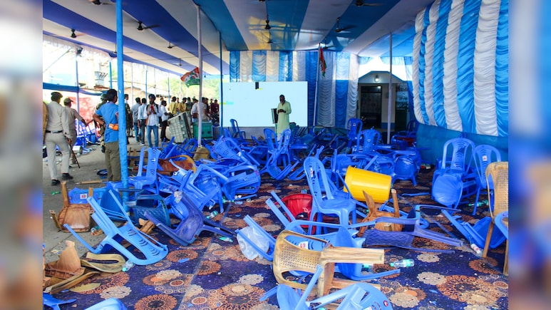 रिजल्ट के बीच रणक्षेत्र बना बंगाल, आसनसोल से कोलकाता तक जानें कहां-कहां हुआ बवाल, आगजनी, लाठीचार्ज