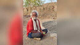 पत्नी व बच्चों को प्यास ने बना दिया 'दशरथ मांझी', खुद ही खोद दिया 50 फीट गहरा कुआं