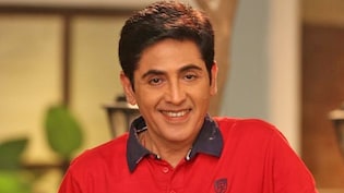 आसिफ शेख की वाइफ की 9 फोटो, मकान मालिक की बेटी पर आया था विभूति का दिल, लोग बोले- अनीता भाभी भी फेल
