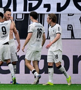 Gladbach Sink Borussia Dortmund, St Pauli Edge Closer To Drop