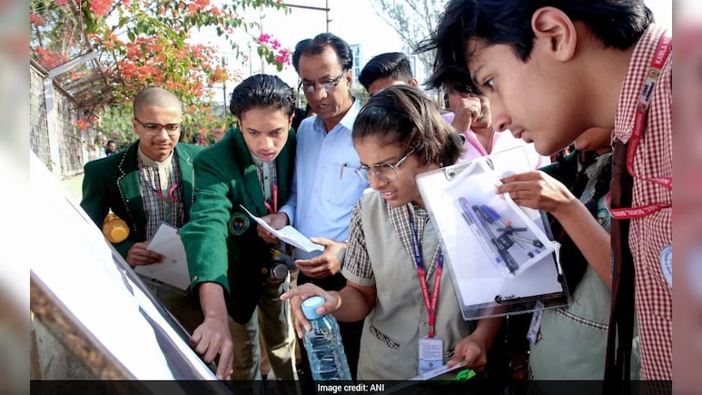 CBSE ने घटाई री-इवैल्यूएशन फीस, जानें अब कॉपी जांच के लिए छात्र को 700 की जगह देने होंगे कितने रुपये