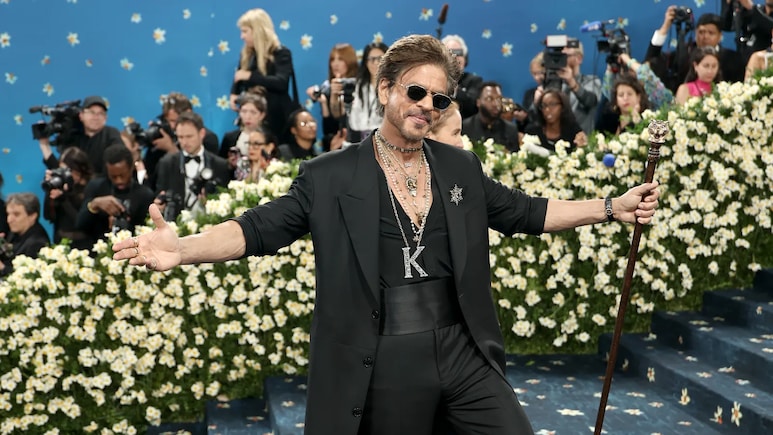 Influencer Says Shah Rukh Khan's 'K' Necklace At Met Gala Looked 'Tacky': "It Could've Been Found At Bandra Hill Road"
