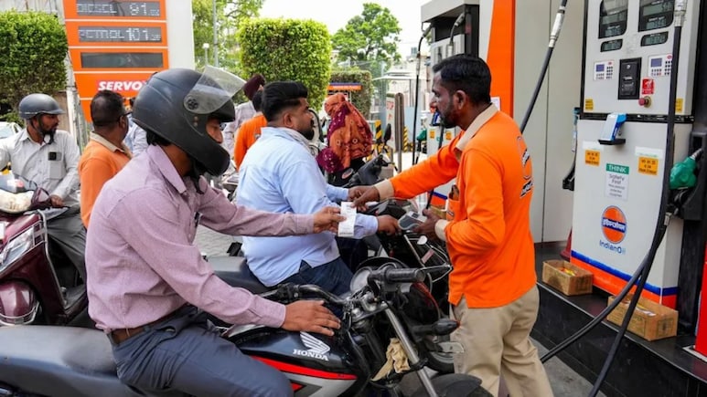 Petrol Diesel Price: देशभर में पेट्रोल-डीजल को लेकर क्या है अपडेट, जानिए 29 मई को आपके शहर के रेट