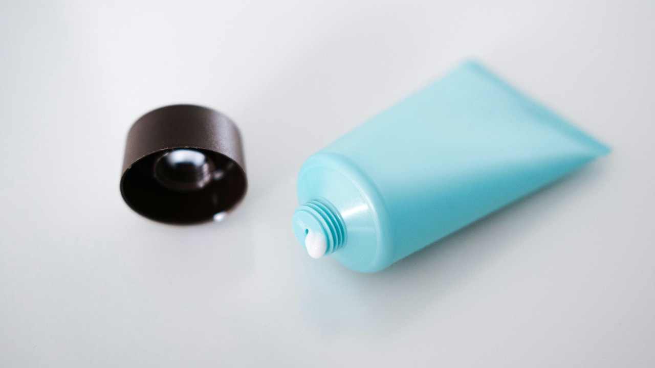 Walk into summer with sunscreens starting from ₹76  on Shopsy SASA LELE Sale