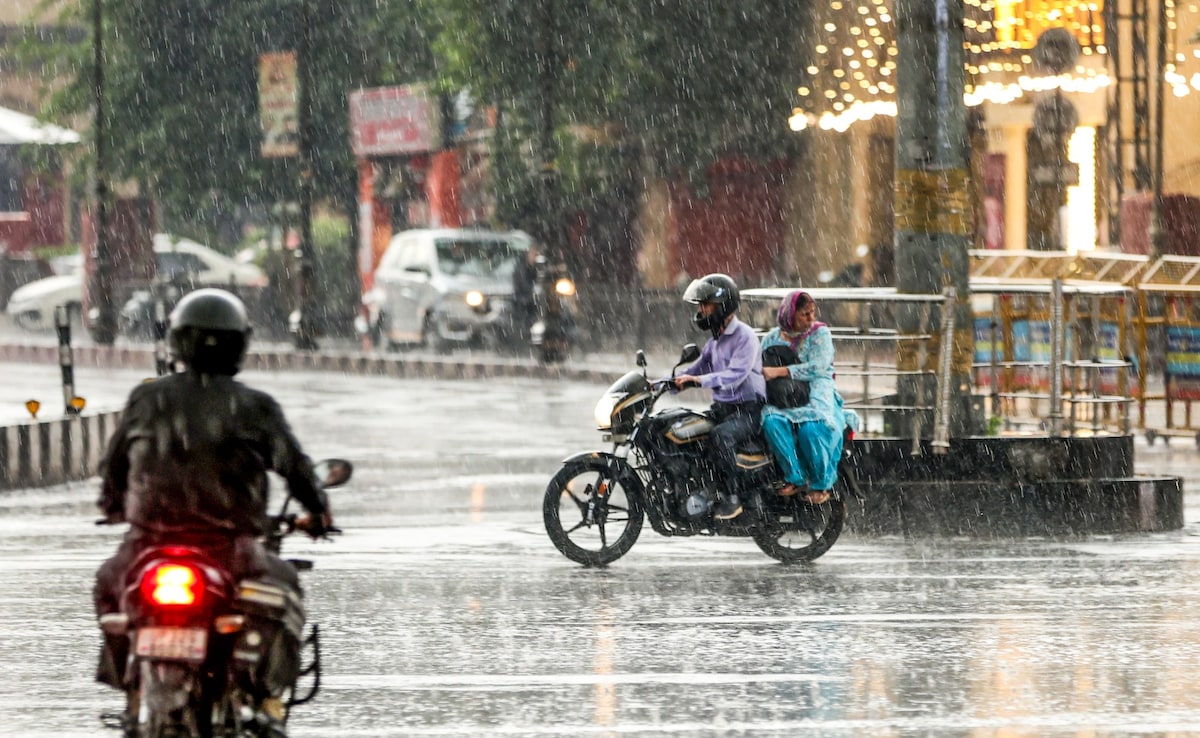 Rain Alert: दिल्ली NCR में फिर बारिश, 2 दिन गर्मी से राहत, जानें यूपी, पंजाब से हरियाणा तक मौसम का हाल