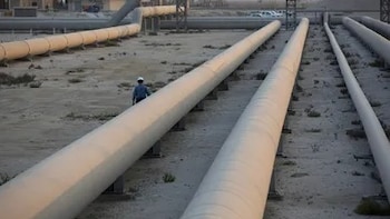 Saudi Arabia Set for Oil Windfall After Hormuz Boosts Prices