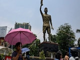 कोलकाता में मेसी की 70 फुट ऊंची मूर्ति हटाई जाएगी, उद्घाटन के 5 महीने बाद ही मिली कई खामियां कोलकाता में मेसी की 70 फुट ऊंची मूर्ति हटाई जाएगी, उद्घाटन के 5 महीने बाद ही मिली कई खामियां