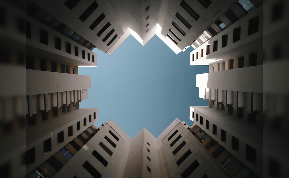 Dubai-Based NRI Reveals Why They Won't Be Buying Property In India: 'Just Not Worth It'