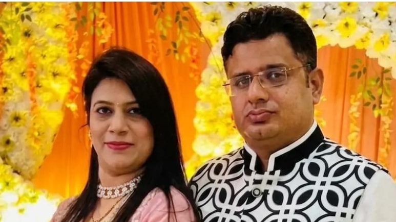 Haryana: पति ने झगड़ के बाद स्कूल टीचर पत्नी की छाती पर प्रेस मारी, फिर गला घोंटकर कर दी हत्या