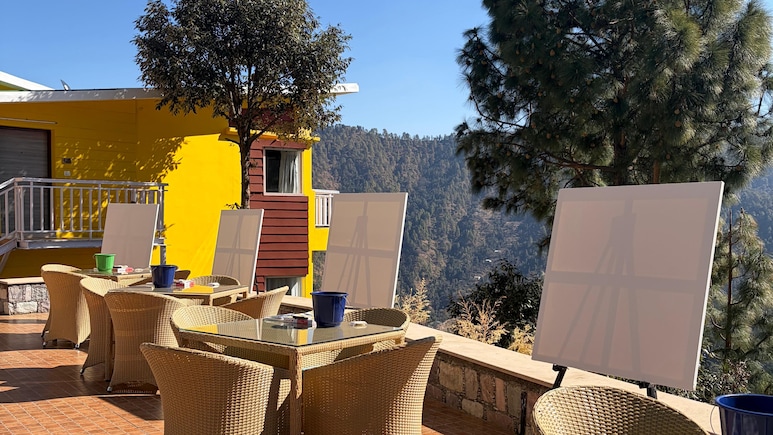 This Uttarakhand Hotel Is Full Of Paintings Artists Leave Behind Every Year
