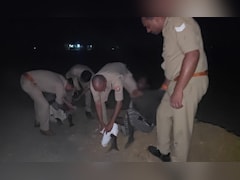 यूपी के गाजीपुर में एनकाउंटर, हत्या के मामले में फरार 25-25 हजार के दो इनामी बदमाशों को पुलिस ने मारी गोली