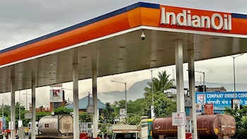 Rs 1.2 Trillion Loss Looming: Here's The Petrol, Diesel, LPG Price Hike OMCs Need To Avert Crisis