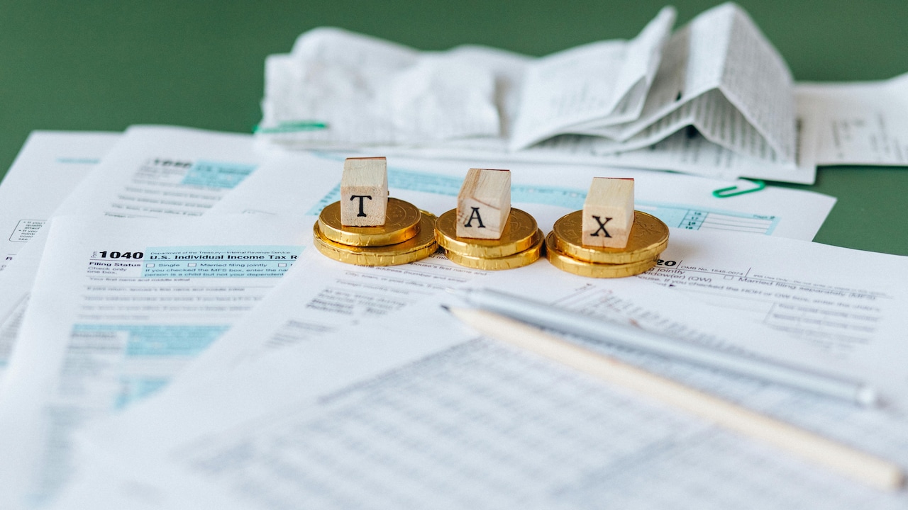 Aug 31 Deadline: IT Dept Urges Taxpayers To File ITR-3, 4, 5, 7 Now To Avoid Last-Minute Rush