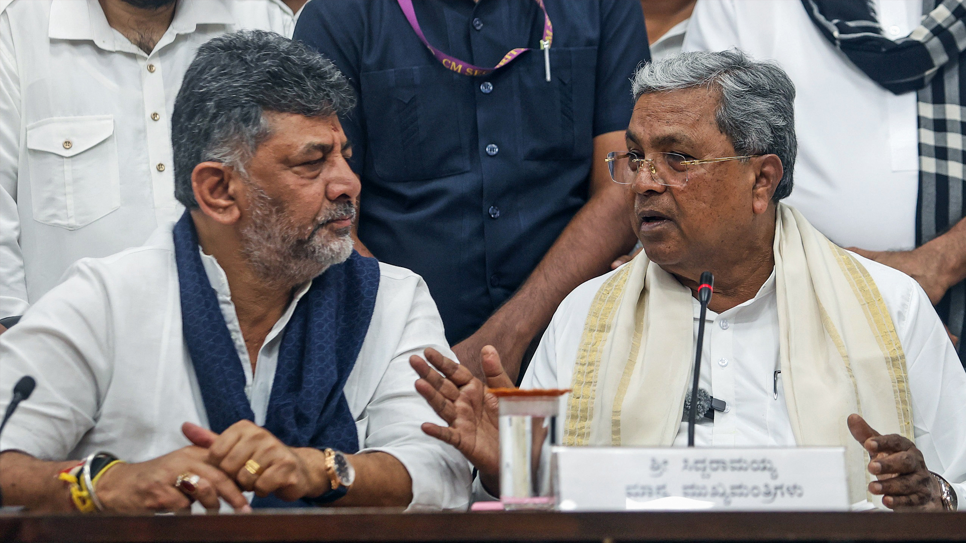 Breakfast, Tears And A Power Shift: Karnataka's Big Congress Transition