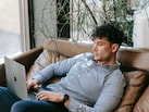 हैवी डिस्काउंट में खरीदें गर्मियों के लिए Men's Stylish Shirts, ऑफिस से लेकर आउटिंग तक सब के लिए रहेंगी शानदार