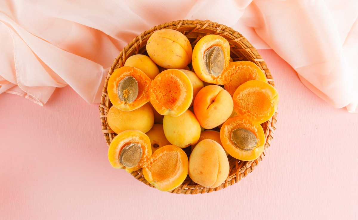 Daily apricot consumption could improve multiple bodily functions Daily apricot consumption could improve multiple bodily functions
