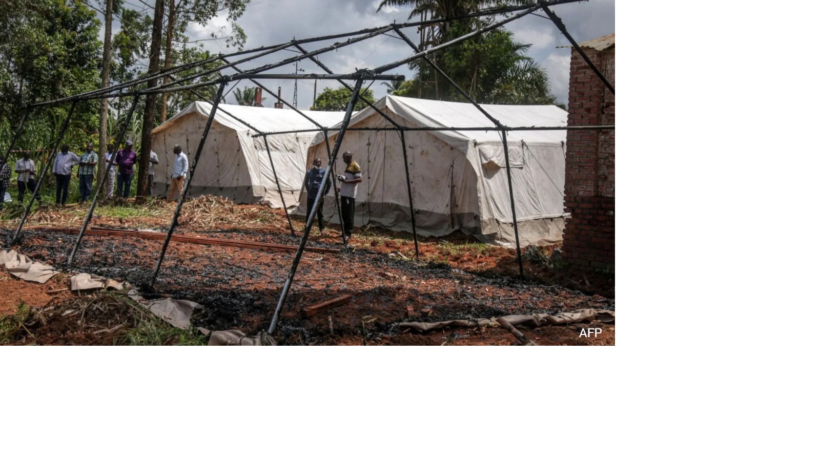 18 Suspected Ebola Patients Missing After Treatment Tent Set On Fire In Congo