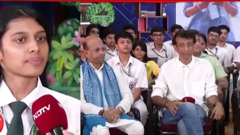 Exclusive: बिना टेस्ट किए हम पर क्यों थोपा गया नया सिस्टम? छात्र बोले- OSM से बेहतर था पुराना तरीका