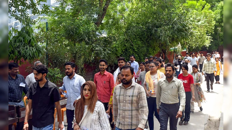 UPSC Prelims 2026 Cut-Off: कठिन पेपर के बाद कितने नंबर ला सकते हैं सेफ जोन में? पिछले 3 साल का ट्रेंड देख समझें