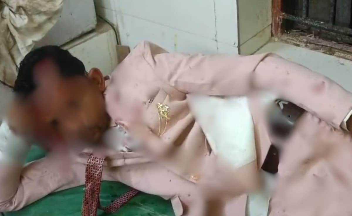 UP: रास्ते में बारात रोक दूल्हे को कार से निकालकर बेरहमी से पीटा, दबंगों ने 20 सेकेंड में बरसा दीं 100 लाठियां