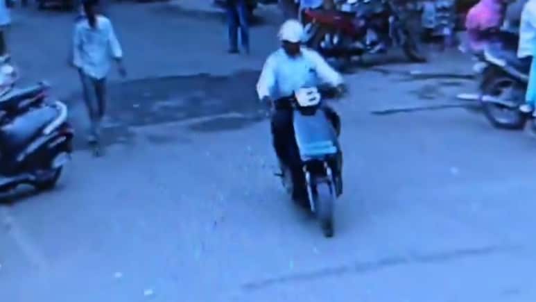 Pune VIDEO: टायमर बॉम्बसदृश्य वस्तूमुळे पुण्यात खळबळ! आरोपीचा हादरवणारा CCTV समोर