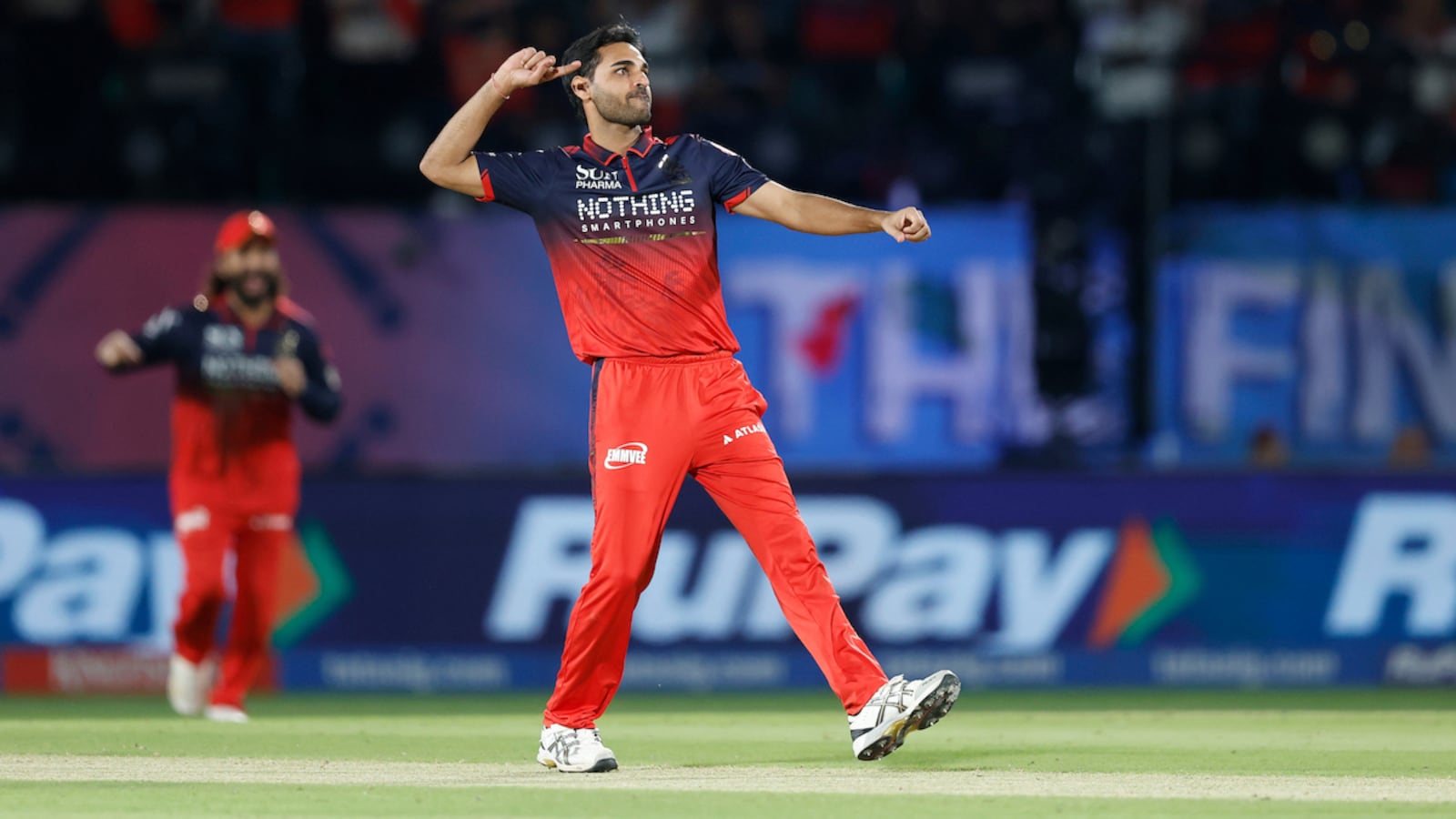 Sachin Tendulkar Hits Bullseye On Why Batters Find It Difficult To Pick Bhuvneshwar Kumar