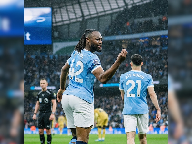 Manchester City Ease Past Crystal Palace To Keep Pressure On Arsenal