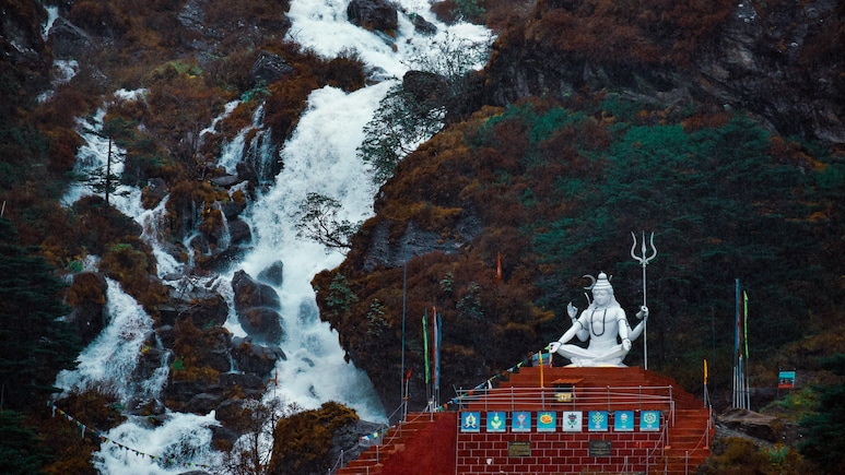 How To Plan A Budget-Friendly Vacation To Gangtok Under Rs 25,000