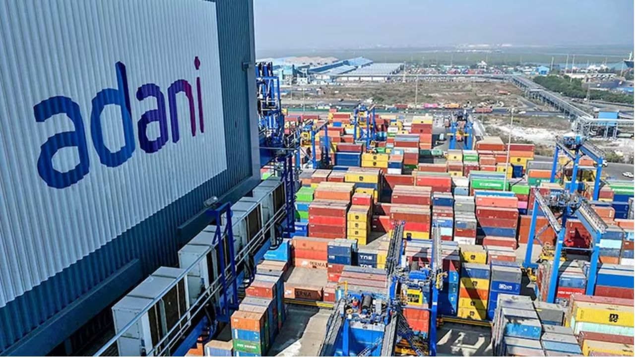 Adani Ports Secures 10-Year Marine Contract For Argentina's First LNG Export