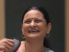 Gullak: कौन हैं गुल्लक में अन्नू की मम्मी का रोल करने वाली ये एक्ट्रेस, एक्टिंग में देती हैं पति को भी टक्कर