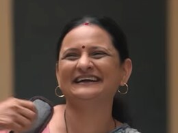 Gullak: कौन हैं गुल्लक में अन्नू की मम्मी का रोल करने वाली ये एक्ट्रेस, एक्टिंग में देती हैं पति को भी टक्कर